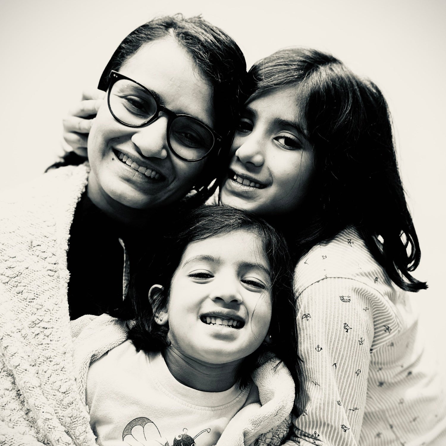 Meerahi's owner's daughters