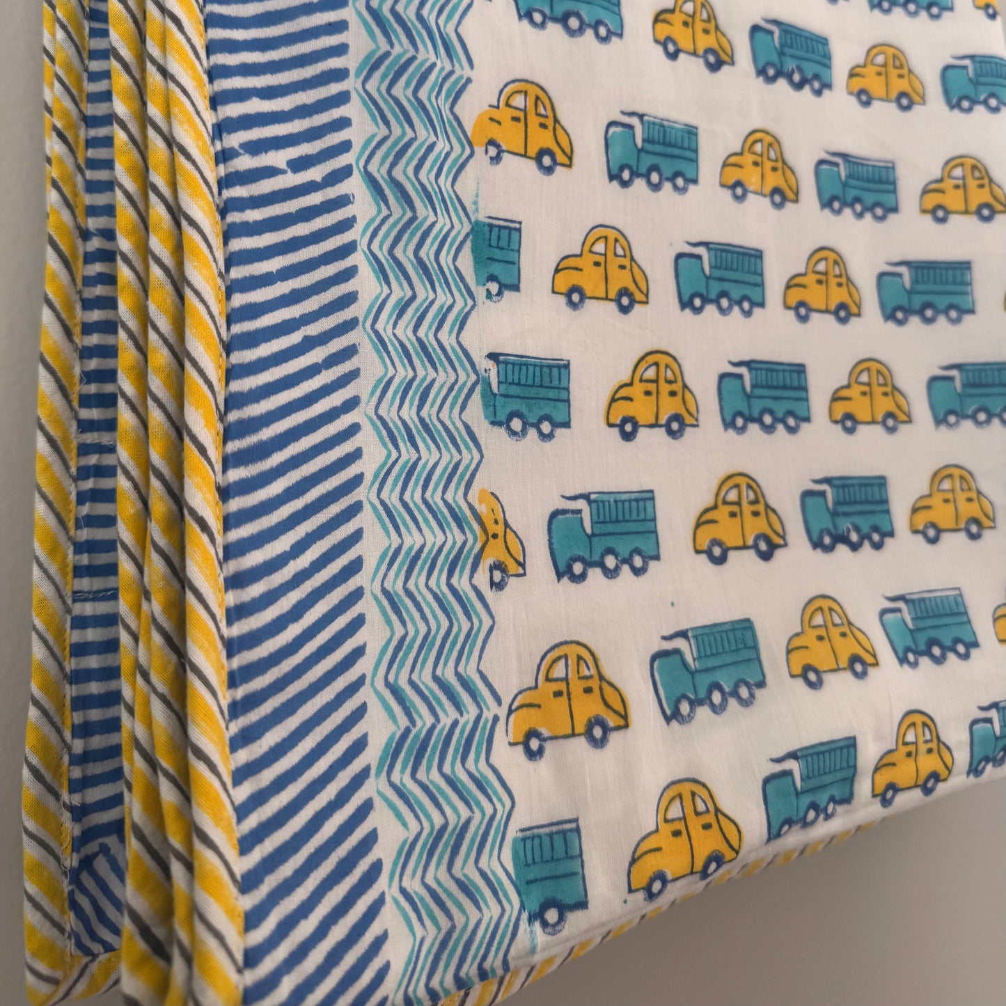 Reversible Cotton Car & Bee Blanket