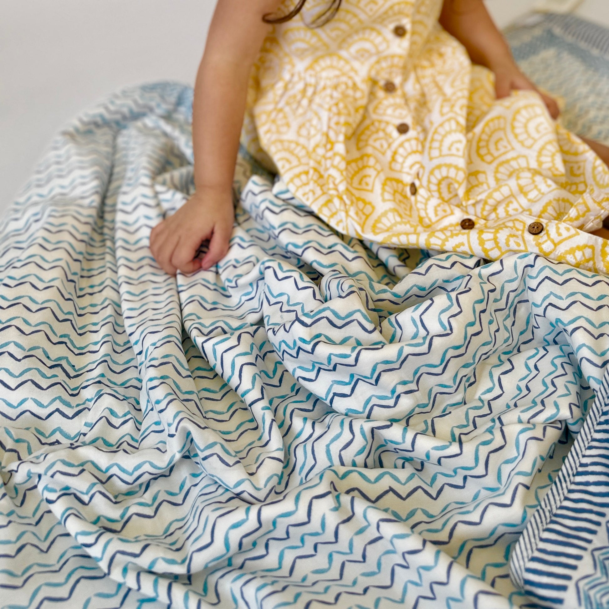 All season reversible cotton blanket 