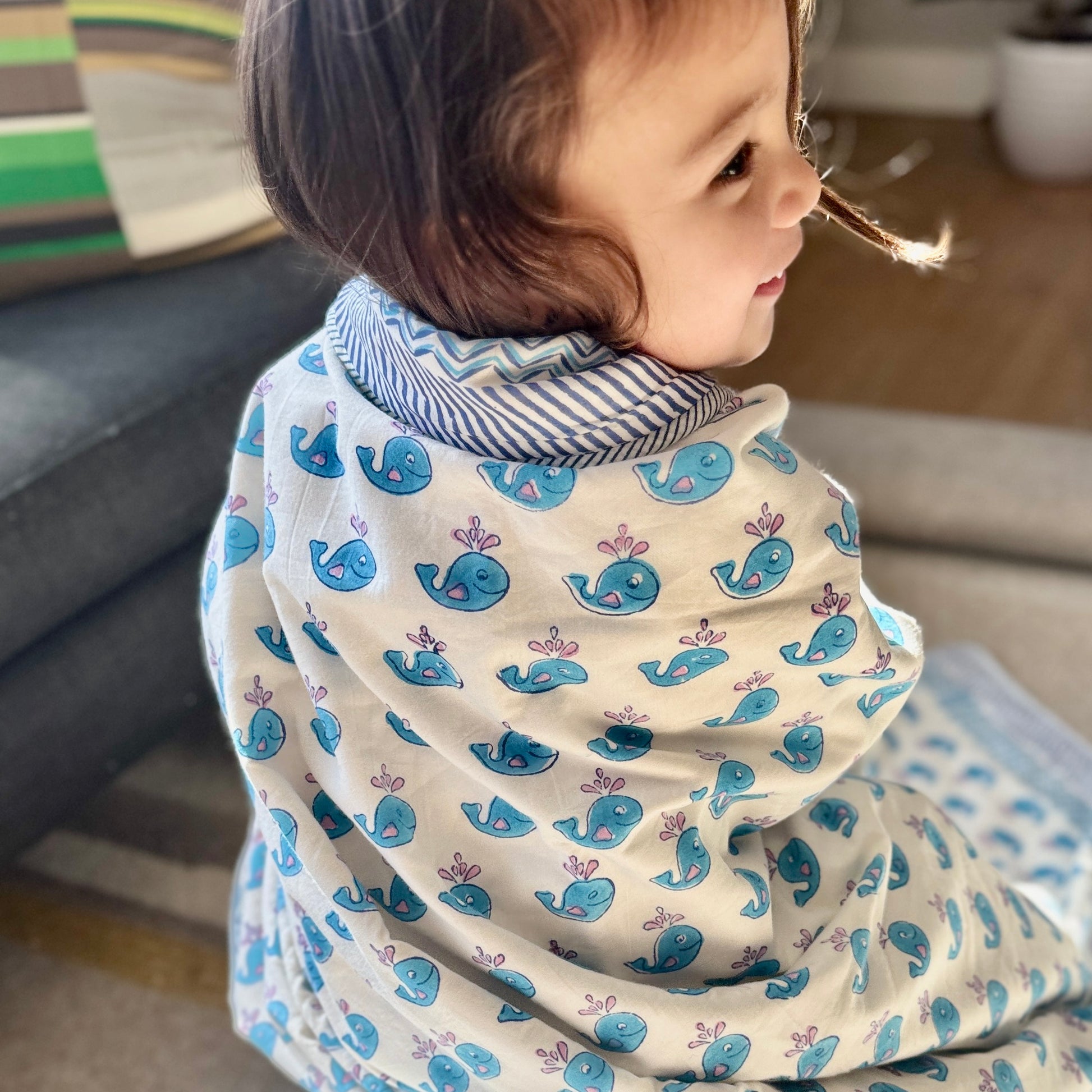 Toddler kid in cotton fis animal print blanket