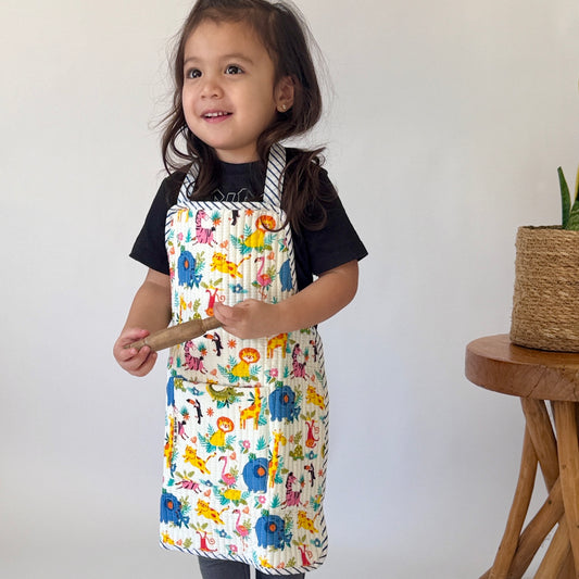 Cotton kids apron with animal print